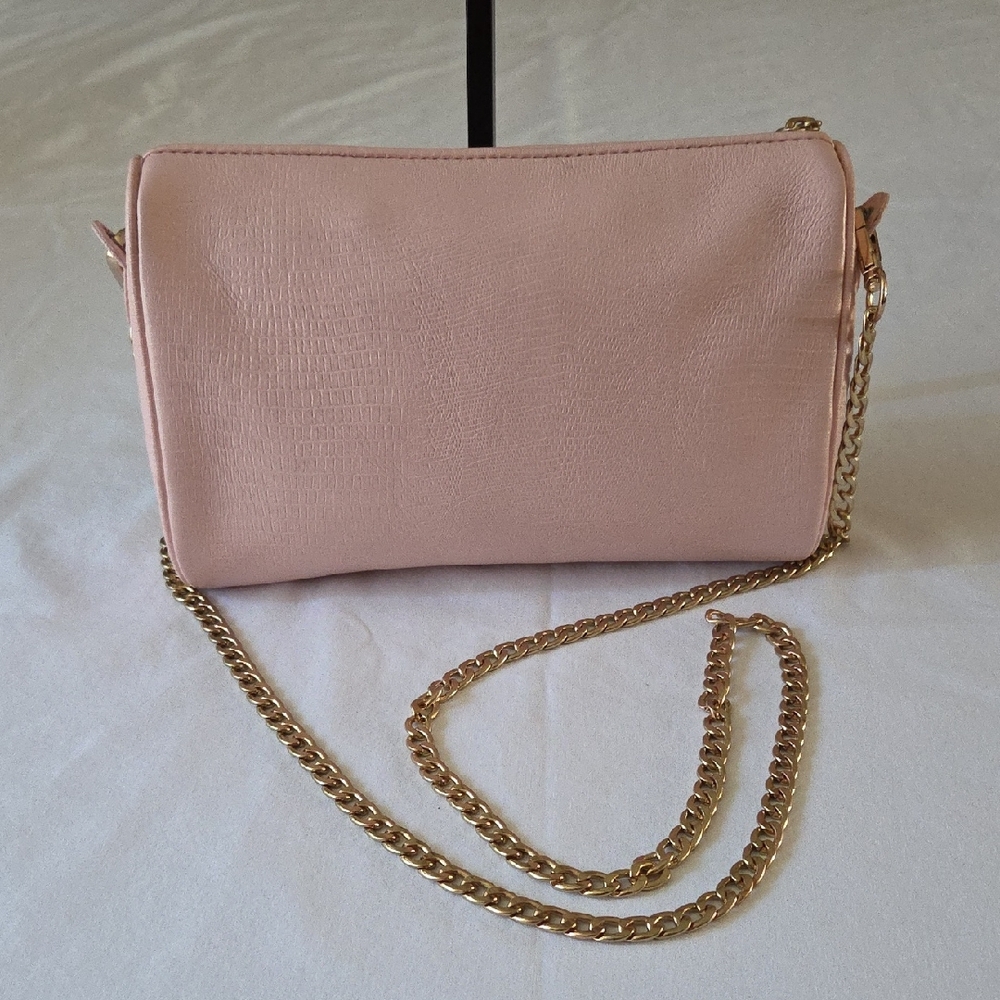 Austin Designs Genuine Leather Chain Crossbody Bag